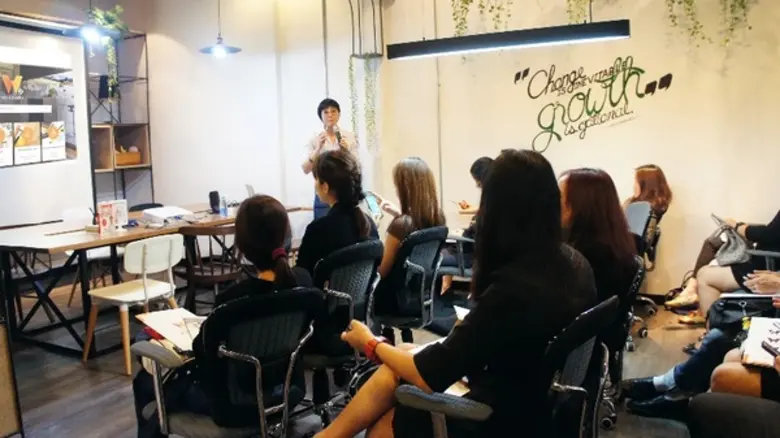 ภาพข่าว: “Wazzadu.com ล้วงลึกถึงใจสถาปนิกนักออกแบบ กลั่นคอนเทนต์จัดสัมมนาส่งท้ายปีเอาใจแบรนด์วัสดุตกแต่ง”