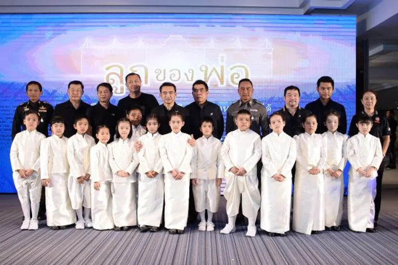 ลูกของพ่อ สำนึกในพระมหากรุณาธิคุณอย่างหาที่สุดมิได้ พสกนิกรบุรีรัมย์ จัดงานเทิดพระเกียรติพระมหากษัตริย์ 2 พระองค์ ขึ้นศักราชใหม่ วันที่ 31 ธ.ค. 59 - 1 ม.ค. 60
