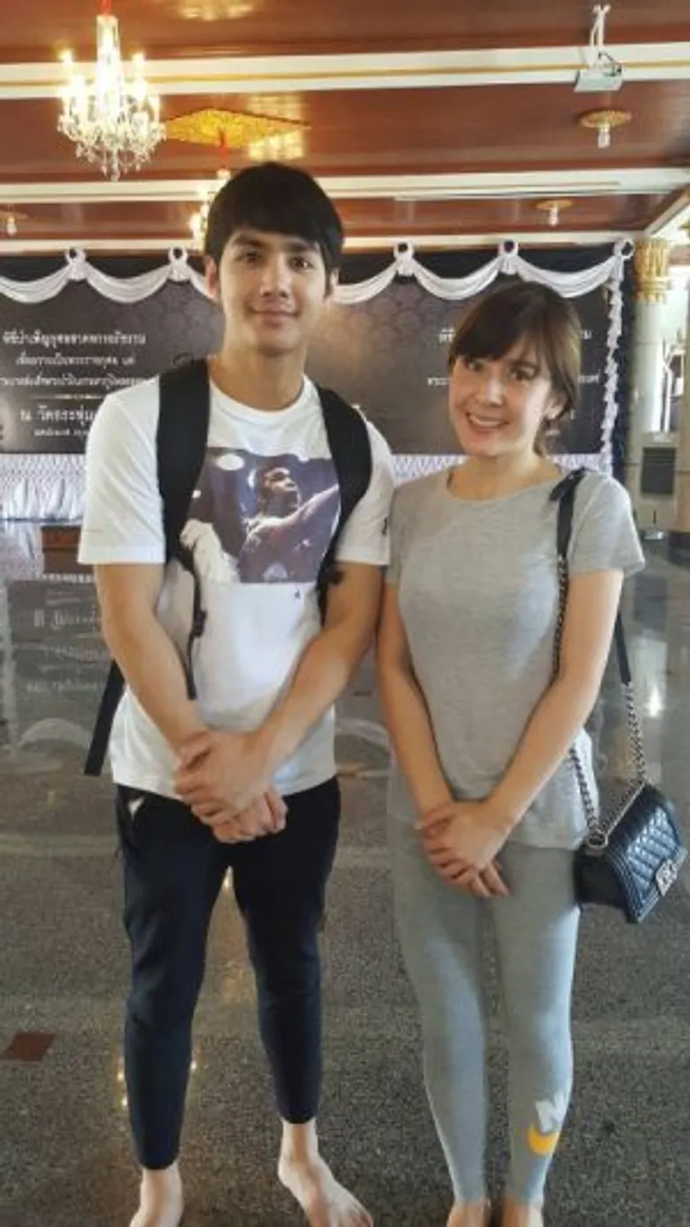 เมเปิ้ล พัชชุดาญ์ พร้อมครอบครัว และเพื่อนสนิท ร่วมทำบุญวันเกิดครบรอบปีที่ 31