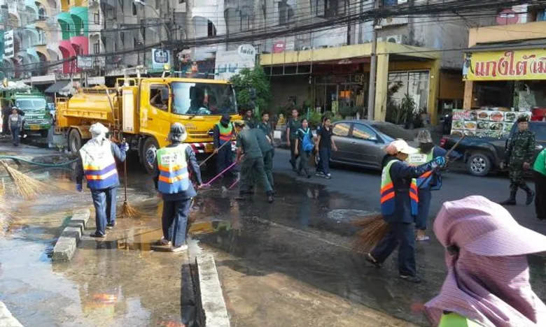 คลีนนิ่ง โซลูชั่น ร่วม “Big Cleaning Day” ปรับภูมิทัศน์ถนนแฮปปี้แลนด์