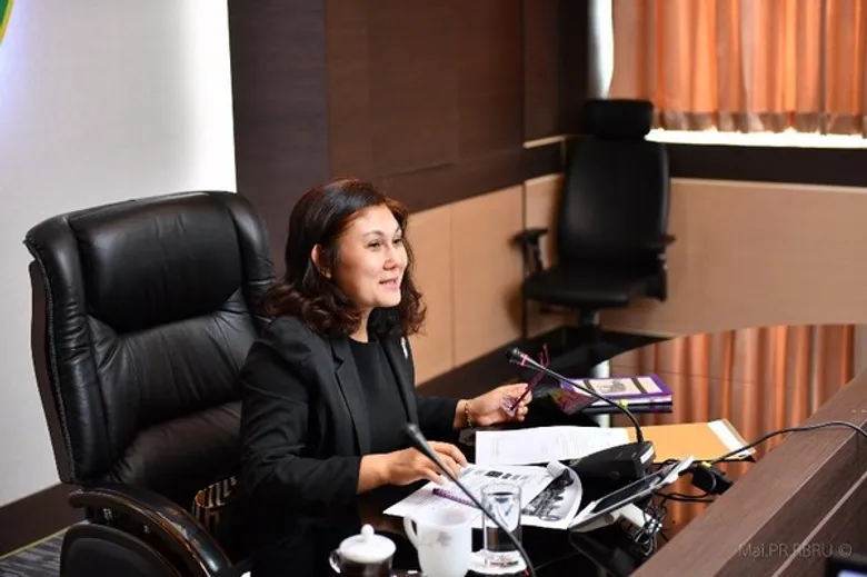 RBRU : รองอธิการบดี มรภ.รำไพพรรณี เปิดประชุมเรื่อง "ทบทวนเอกลักษณ์ของ มรภ.รำไพพรรณี"