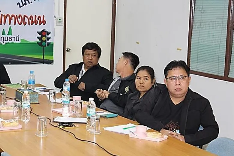 ปภ. โดย ศูนย์ ปภ.เขต 1 ปทุมธานี ร่วมพิธีเปิดศูนย์อำนวยการป้องกันและลดอุบัติเหตุทางถนน ช่วงเทศกาลปีใหม่ พ.ศ.2560