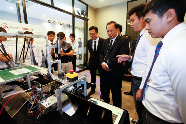 MUT เร่งพัฒนา วิศวกร 4.0 เปิด true LAB@MAHANAKORN