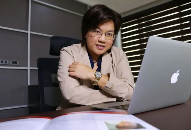 “ไทย ซีซีทีวี” ลุยผลิตรายการใหม่แกะกล่อง “กากี่นั้ง ดึง “แทค-กุ๊กไก่” นั่งแท่นพิธีกรวาไรตี้อารมณ์ดี