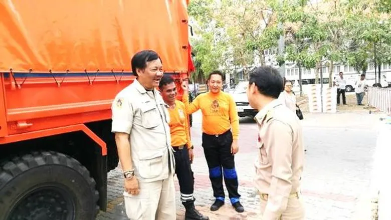 ปภ. โดย ศูนย์ ปภ.เขต 1 ปทุมธานี ร่วมงานชาวปทุมธานี รวมน้ำใจ ช่วยพี่น้องชาวใต้ สู้ภัยน้ำท่วม
