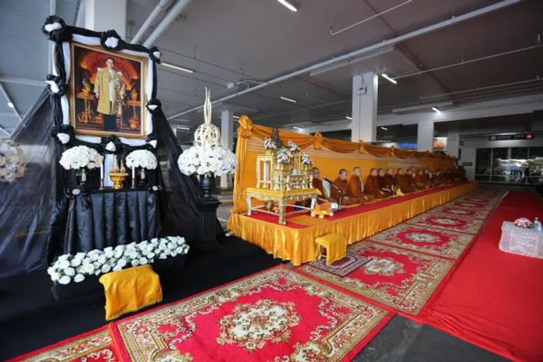 “โฮมโปร” รวมใจพสกนิกรชาวไทยร่วมทำบุญตักบาตรถวายเป็นพระราชกุศลแด่พระบาทสมเด็จพระปรมินทรมหาภูมิพลอดุลยเดช ในโอกาสครบกำหนดสัตตมวาร (100 วัน)