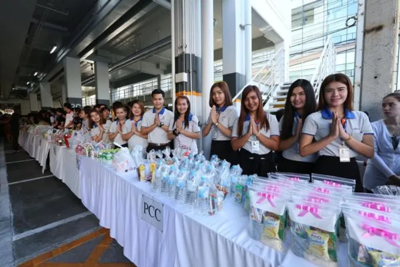 “โฮมโปร” รวมใจพสกนิกรชาวไทยร่วมทำบุญตักบาตรถวายเป็นพระราชกุศลแด่พระบาทสมเด็จพระปรมินทรมหาภูมิพลอดุลยเดช ในโอกาสครบกำหนดสัตตมวาร (100 วัน)