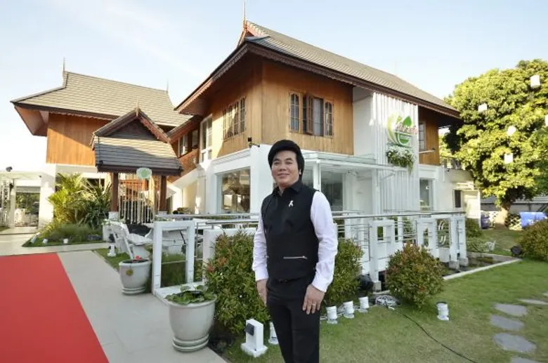 คนดังแอ่วเชียงราย...ฉลองเปิดร้านอาหาร “เรือนนลิน 9909”