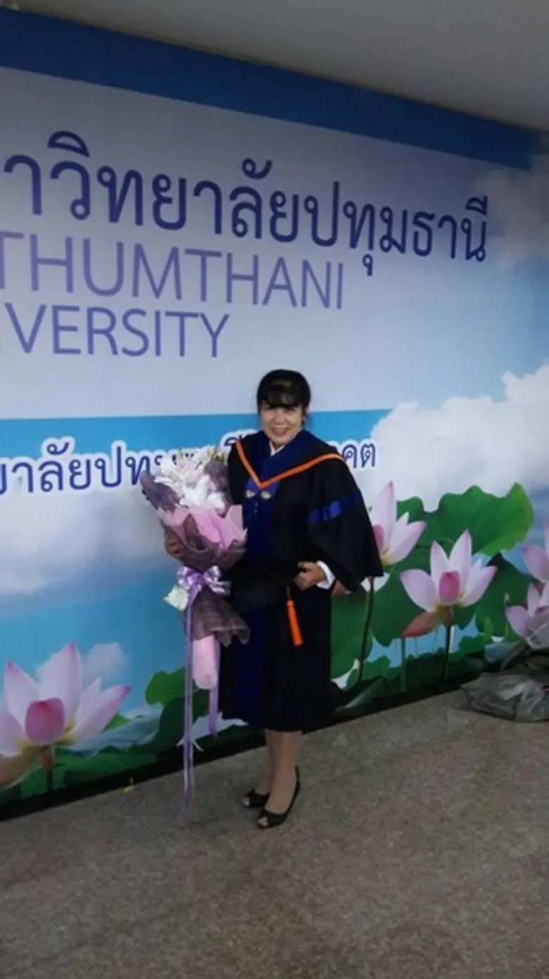 VHP : ร่วมแสดงความยินดี ผู้บริหาร VHP เข้ารับประทานปริญญาบัตรจาก พระเจ้าวรวงศ์เธอพระองค์เจ้าโสมสวลีพระวรราชาทินัดดามาตุ