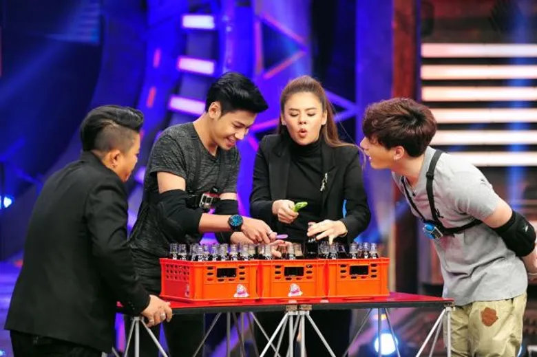 ทีวีไกด์: รายการ “The 60 Seconds game 60 วิ พิชิตแสน TAG TEAM” “คริส-พีรวัส” และ “สิงโต ปราชญา” พักจิ้น ขอโชว์เก๋า ประเดิมสังเวียนเกมโชว์ครั้งแรก