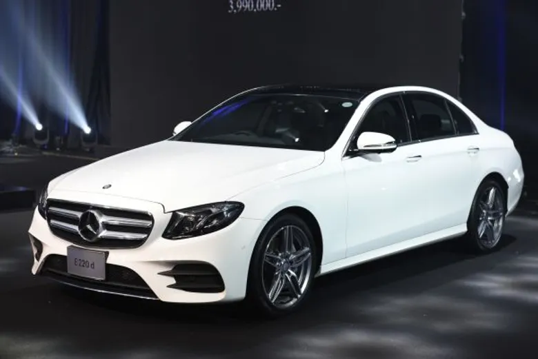 เมอร์เซเดส-เบนซ์ รุกตลาดรถหรูรับปี 2560 ประเดิมเปิดตัว The E-Class เจนเนอเรชั่นที่ 10 ที่สุดแห่งยนตกรรมซีดานอัจฉริยะ รุ่นประกอบในประเทศไทย