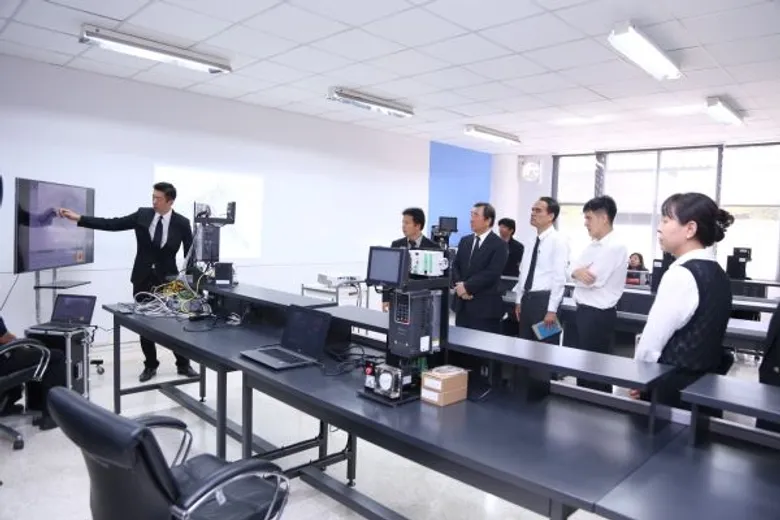 คณะวิศวกรรมศาสตร์ สจล. ร่วมกับ เดลต้า อีเลคโทรนิคส์ฯ จัดเสวนา “สตาร์ทอัพ 4.0 กับ อุตสาหกรรมแห่งอนาคต” พร้อมเปิดห้องปฏิบัติการสุดล้ำ Delta Industrial Automation Lab เพื่อเยาวชนไทย