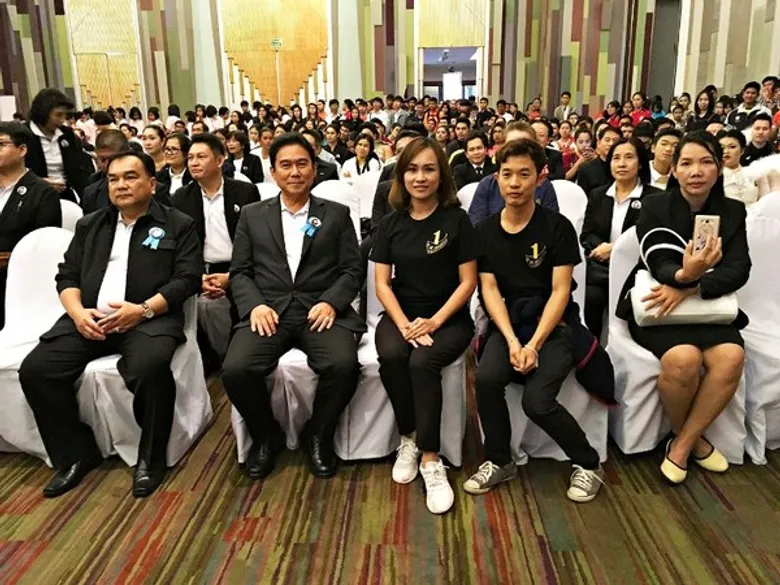 'ผู้ว่าฯ สมชาย’ นำทีม เชียร์แข่งทูบีฯ นครพนม คว้า 3 ประเภท ระดับภาค