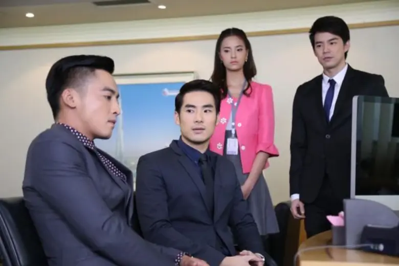 ทีวีไกด์: เรื่องย่อตอน “บัลลังก์ดอกไม้” ออกอากาศ วันที่ 10-12 กุมภาพันธ์ 2560 (ศ. เวลา 20.45 น.// ส.-อา. เวลา 20.15 น.  ช่อง3 HD ช่อง33)