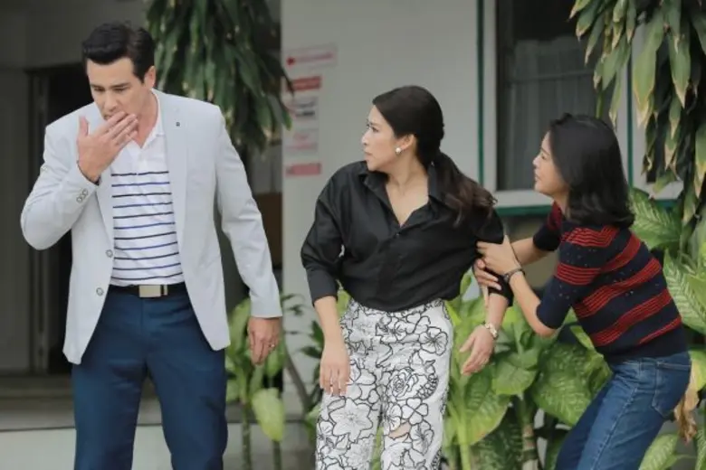 “ไนกี้” เดือด! ถีบ “วิลลี่” กระเด็น “ป๊อก” ตบซ้ำ “สายป่าน” ชิงจังหวะสงบศึก
