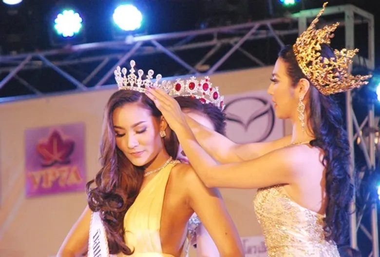 “มิเกล” จงกล โชคอินพลับ คว้ามงกุฎ มิสแกรนด์ พิจิตร 2017