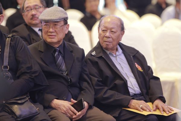 สมาคมนักร้องแห่งประเทศไทย ในพระราชูปถัมภ์ สมเด็จพระเทพรัตนราชสุดา ฯ ร่วมกับบริษัท พีเอ็มดี พลัส จำกัด ประกาศจัดโครงการประกวดวงดนตรี เพลงพระราชนิพนธ์ ชิงถ้วยพระราชทานสุดท้าย ในรัชกาลที่ ๙