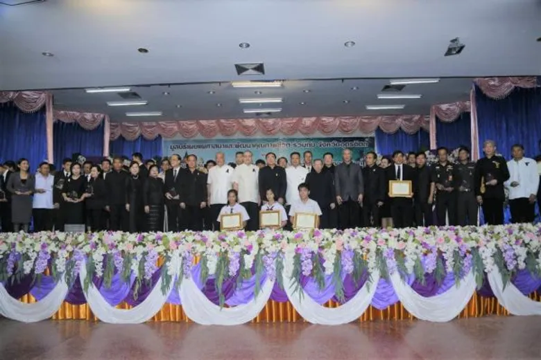 วธ.ร่วมกับหน่วยงานภาครัฐ เอกชน ภาคประชาชนจัด “วัฒนธรรมสัญจรสู่สถานศึกษา ครั้งที่ 17” จ.อุตรดิตถ์ “ปลูกฝังคุณธรรม สร้างค่านิยมรักชาติ-ท้องถิ่นแก่เด็กและเยาวชน”
