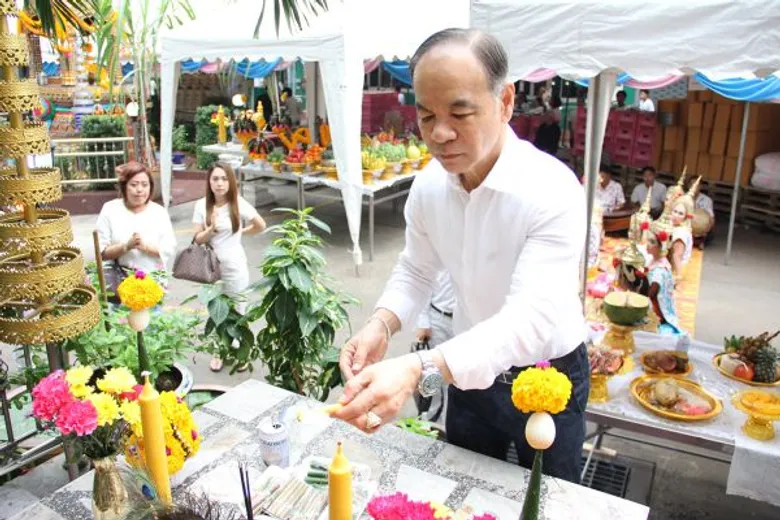 “เทพผดุงพรมะพร้าว” จัดงานบุญครั้งใหญ่ประจำปี 2560 ร่วมน้อมถวายเป็นพระราชกุศลแด่พระบาทสมเด็จพระปรมินทรมหาภูมิพลอดุลยเดช