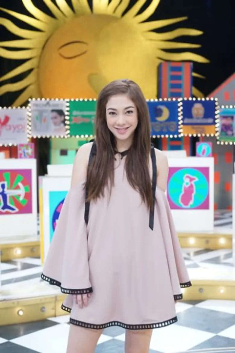 Gossip News: สาวหุ่นแซ่บ เมย์-พิชญ์นาฏ แป้ง-อรจิรา มิ้นท์- ภัทรศยา แท็กทีมร่วมเปิดตัวโครงการ “RQ49” Health & Lifestyle Mal