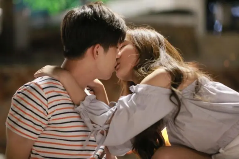 ช็อคคาตา!! 'วี’ ปวดร้าว เห็น 'ต่อ’ นัวเนีย 'เก้า’ ริมทะเล