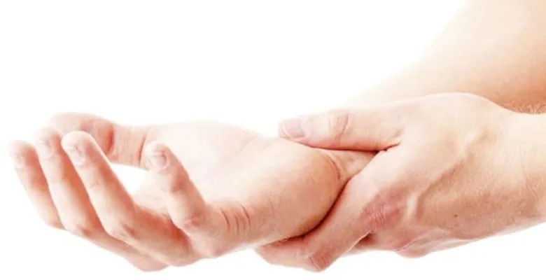 แพทย์ เตือน “มือเท้าชา” สัญญาณอันตรายโรคปลายประสาทอักเสบ ตรวจก่อน รู้ก่อน ป้องกันได้