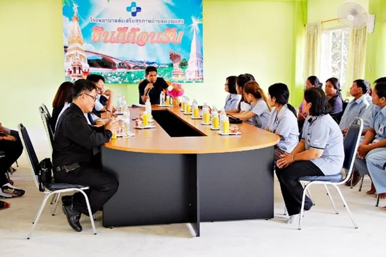 'นพ.จรัญ จันทมัตตุการ’ พร้อมคณะ ตรวจเยี่ยม 6 รพ.สต.อำเภอท่าอุเทน