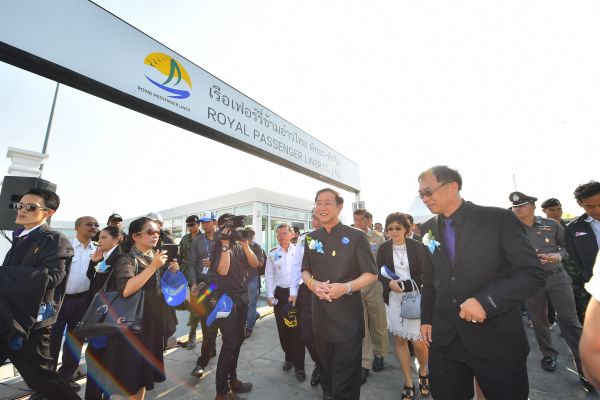 พระนางพันล้าน“มาริโอ้-ใหม่ ดาวิกา” ควงคู่จัดเต็มโชว์เปิดตัว “โครงการเฟอร์รี่ข้ามอ่าวไทย พัทยา–หัวหิน” ได้ฟินก่อนละครออนแอร์