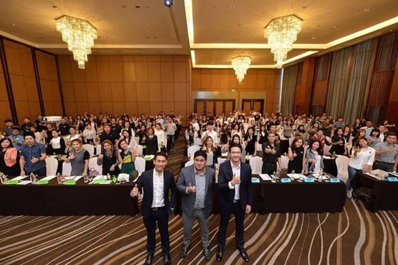 กระแสตอบรับล้นหลาม!! DMI Seminar Cosmetics Branding เขียนเฟสบุ๊คคอนเท้นส์เป็น..เห็นเงินล้าน