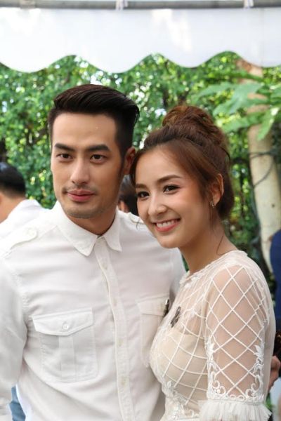 “ต้น - ชลลัมพี” ทายาทแม่หนู สรวงสุดา ถือฤกษ์ดี นำทีมบวงสรวง ละคร “มาตุภูมิแห่งหัวใจ” และ “มนตราลายหงส์” จากละครชุด “MY HERO วีรบุรุษสุดที่รัก”