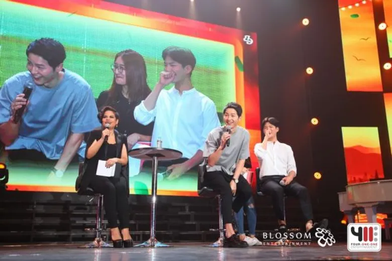 เอ็นดูแรง! วิถีเขยไทยสไตล์ “พัคโบกอม” “กึ้ง-โฟร์วันวัน” จัดใหญ่ “ซงจุงกิ” โผล่เซอร์ไพรส์กลางแฟนมีตติ้ง!!