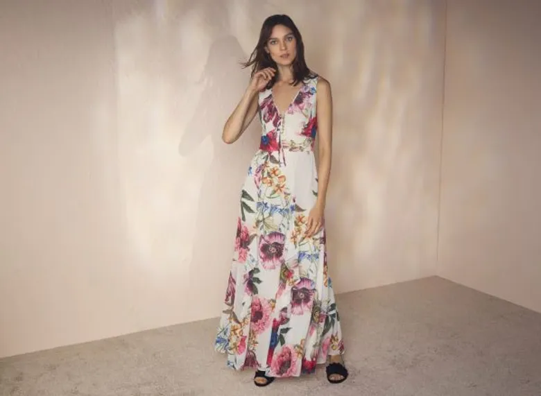 Karen Millen แนะนำ “คอลเลกชั่นฤดูร้อน 2017”