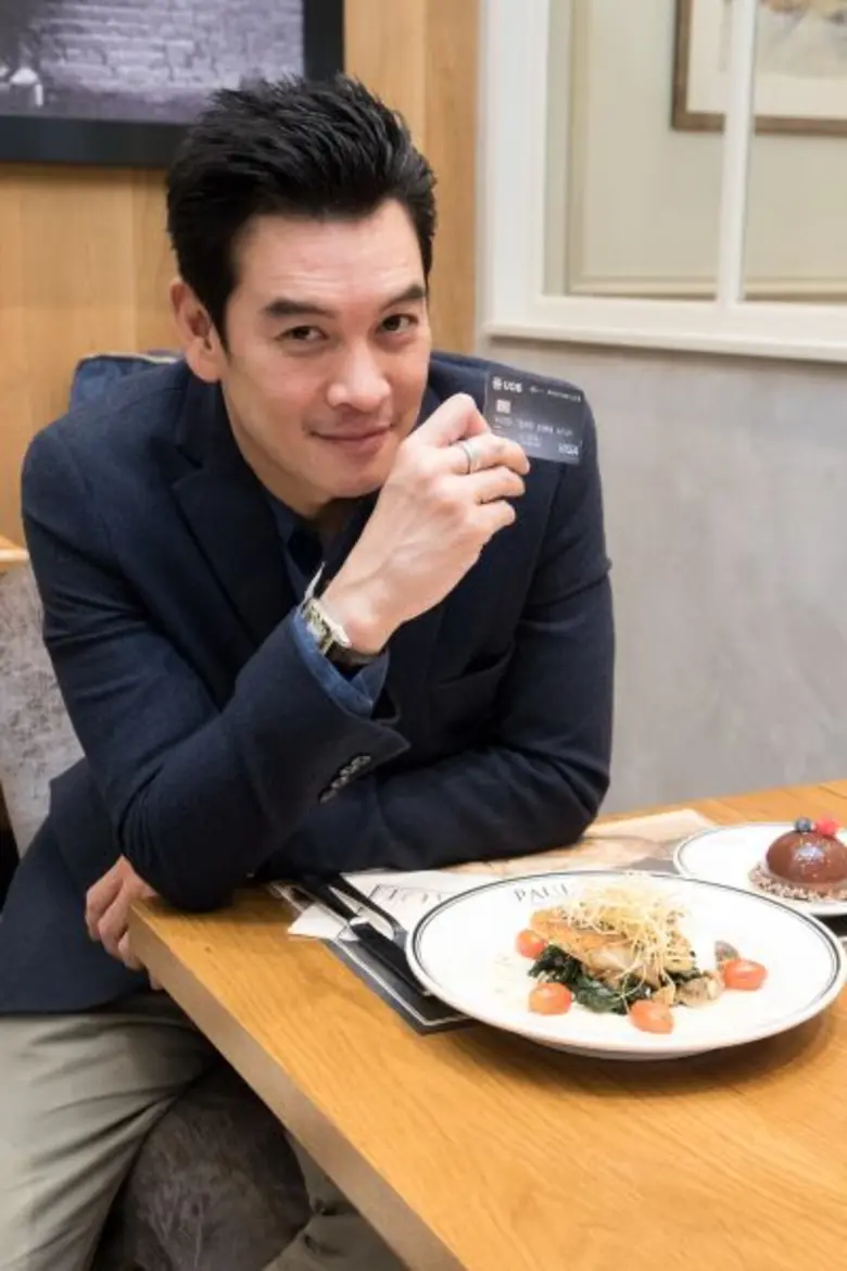 บัตรเครดิตยูโอบี จับมือร้าน PAUL เอาใจนักชิมมอบส่วนลดสุดพิเศษ เปิดตัวด้วย มื้อเย็นเอ็กคลูชีฟกระทบไหล่ UOB Dining Ambassador คนดัง ชาคริต แย้มนาม