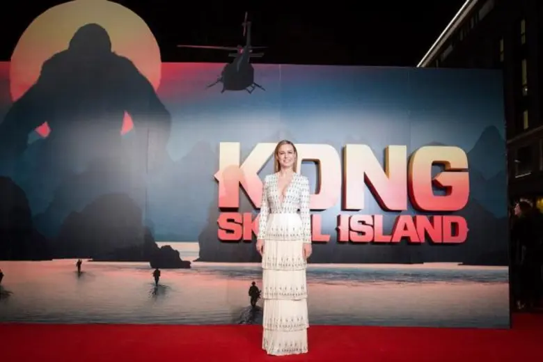 Movie Guide: จัดเต็มความอลังการงานเปิดตัว Kong: Skull Island ที่ลอนดอน ประเทศอังกฤษ นักแสดงร่วมงานคับคั่ง
