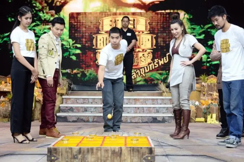 ทีวีไกด์: รายการ “STEP RIGHT UP ใครเก่ง...ใครได้ ล่าขุมทรัพย์" “ฟรอยด์-ณัฐพงศ์” ชั่วโมงบินสูง ออกตัวเทรน 3 ดาราผู้กล้าหน้าใหม่ หวังโกยรางวัลกลับบ้าน