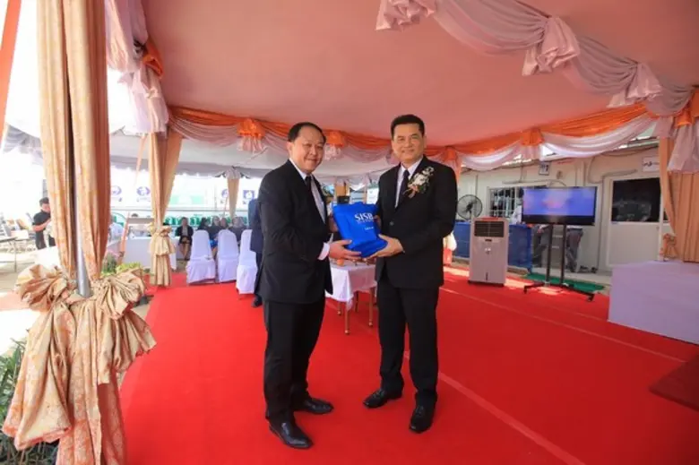 โรงเรียนนานาชาติสิงคโปร์ธนบุรี ภายใต้การบ...
