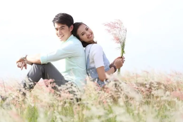 บีม - กวี ขึ้นแท่นสามีแห่งชาติ ปลื้มแฟนคลับตั้งฉายา “ฮยอนบีม” ใน “บัลลังก์ดอกไม้”