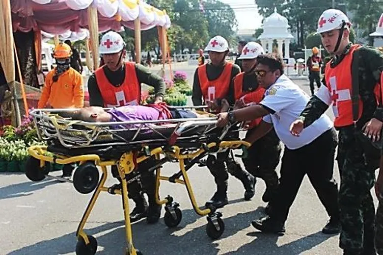 ปภ. โดย ศูนย์ ปภ.เขต 1 ปทุมธานี สาธิตการฝึกและการปฏิบัติการช่วยเหลือประชาชน