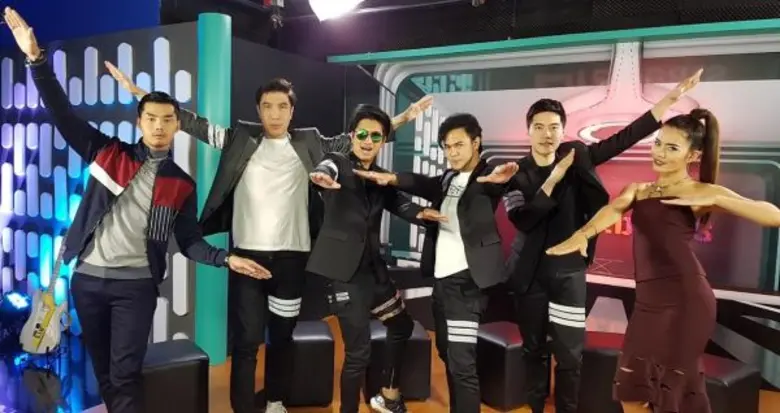 ทีวีไกด์: รายการ “LIFE BEATS” แตกดังโพล๊ะ!! ..มือกีตาร์ “Jetset'er” ฉี่แตก!! กลางคอนเสิร์ต