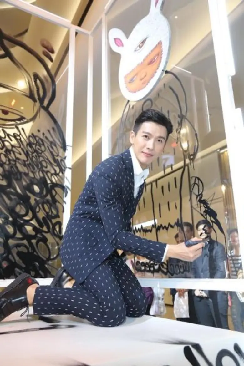 กรุงศรี ผนึกกำลัง กลุ่มเซ็นทรัล จัดงาน “Central The 1 Credit Card Featuring Alex Face” เปิดตัว “บัตรเครดิต เซ็นทรัล เดอะวัน” และ “บัตรเซ็นทรัล เดอะวัน เฟิร์สช้อยส์” พร้อมดึง Alex Face ศิลปินกราฟิตี้ระดับโลก ถ่ายทอดไลฟ์สไตล์สุดชิค