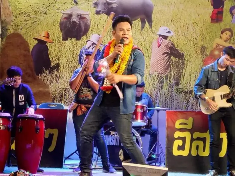 ศิลปินหน้าใหม่ นัน นาโพธิ์ อาร์สยาม รูปไม่หล่อ แต่เร้าใจ ขอส่งซิงเกิ้ลใหม่ ไผกะได้ ในชั่วโมงนี้