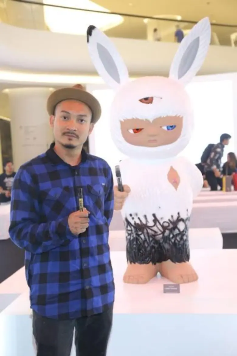 Krungsri and Central Group present “Central The 1 Credit Card Featuring Alex Face”, introducing Central The 1 Credit Card and Central The 1 First Choice Card, featuring graffiti artist Alex Face to represent chic lifestyle