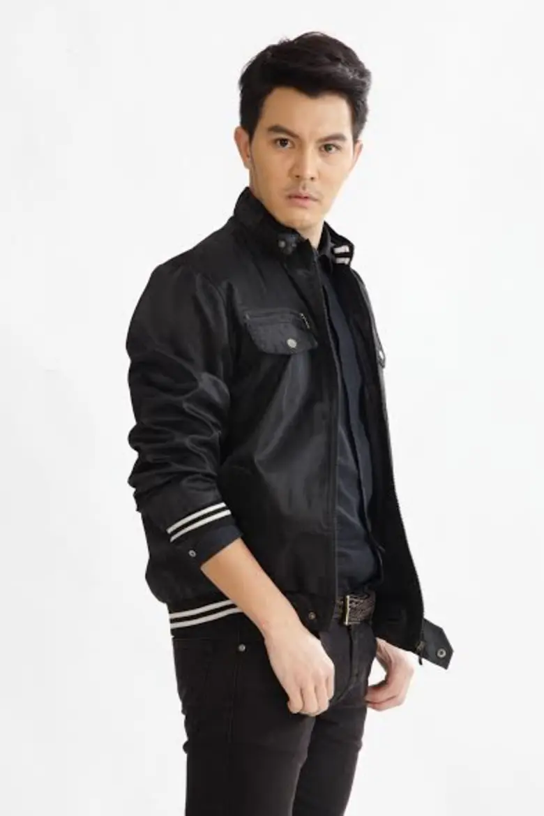 รายการ โต๊ะข่าวบันเทิง : เวลา 09.45 น. พบ...