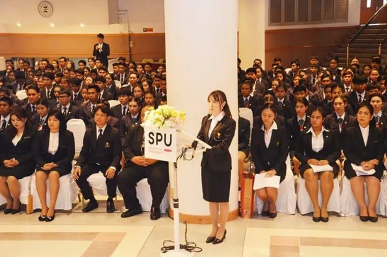 SPU : กลุ่มวิทยาลัยในเครือไทย-เทค จัดพิธีมอบประกาศนียบัตรแก่ผู้สำเร็จการศึกษา 2559 ม.ศรีปทุม