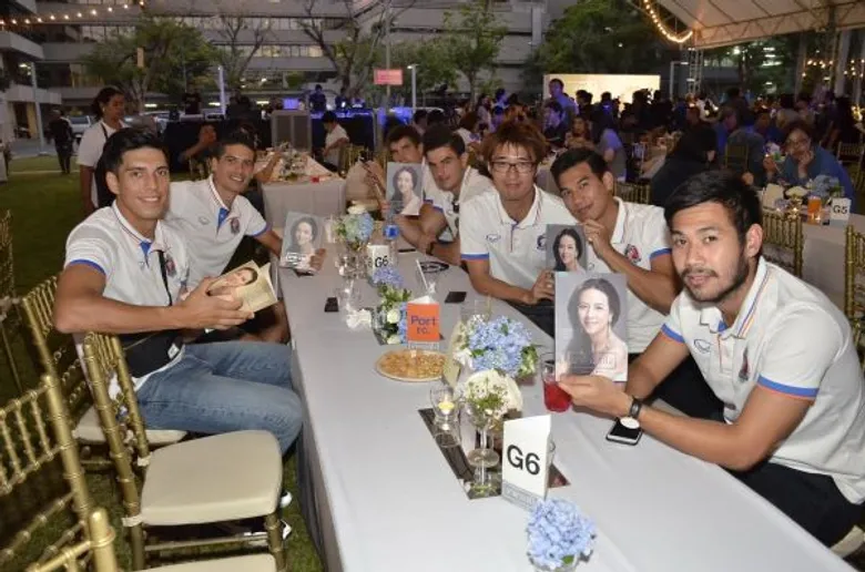 “มาดามแป้ง-นวลพรรณ ล่ำซำ”เปิดตัว พ็อกเกตบุ๊ก อัตชีวประวัติ เล่มแรกในชีวิต!! เผยเส้นทางชีวิต...ไม่ได้โรยด้วยกลีบกุหลาบ