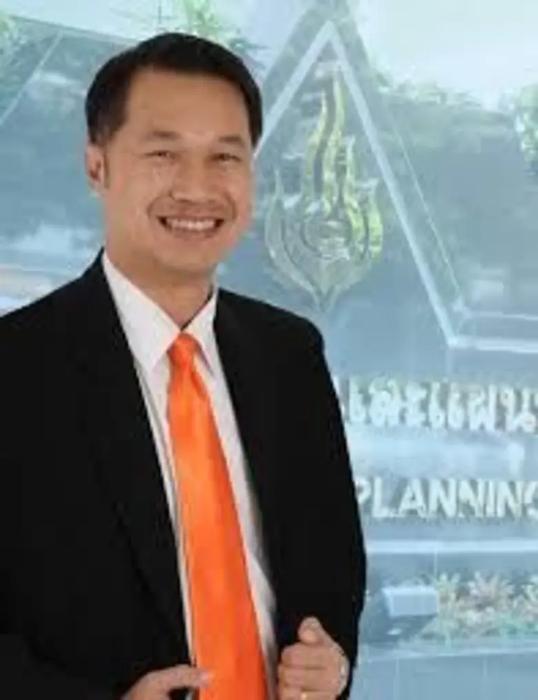 นายทวารัฐ สูตะบุตร ผู้อำนวยการสำนักงานนโยบายและแผนพ...