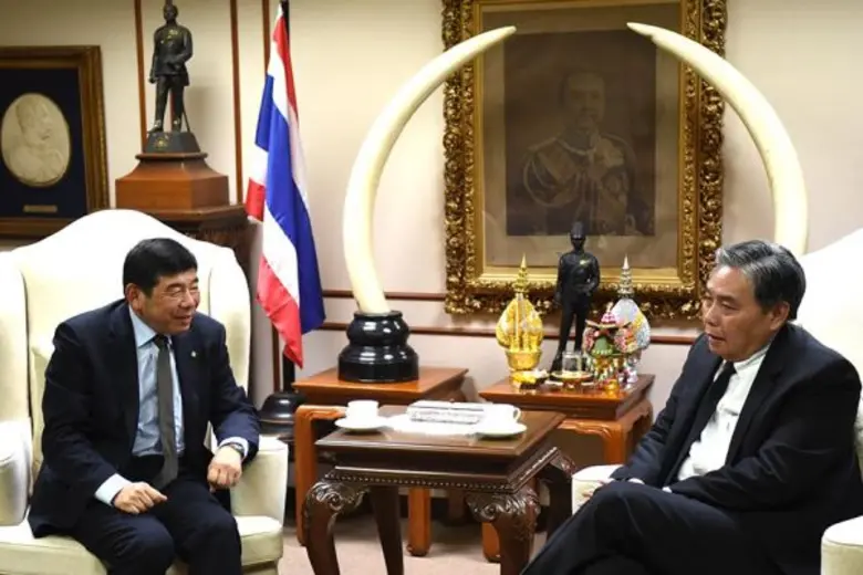 นายอภิศักดิ์ ตันติวรวงศ์ รัฐมนตรีว่าการกร...
