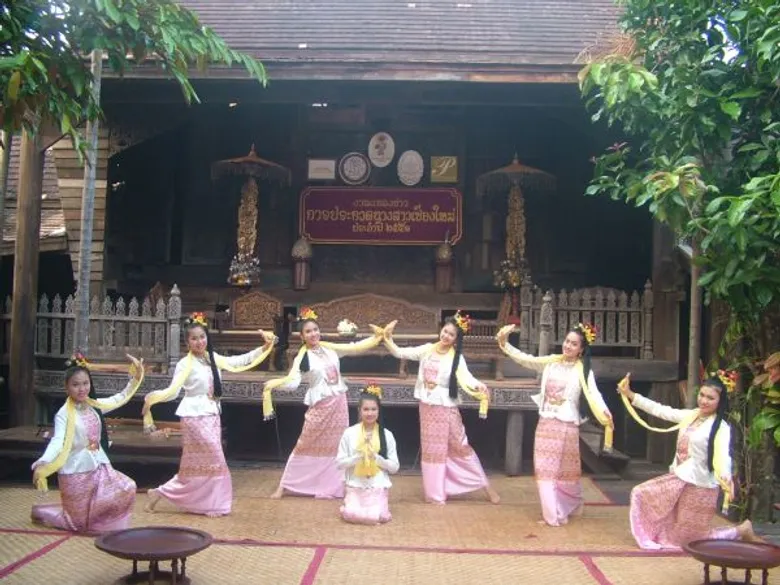 “ซีคอน บางแค” จัดงาน “แอ่วตลาดกาดหมั้ว วิถีล้านนา” ชวนสัมผัสเสน่ห์วิถีชีวิตล้ำค่าแห่งล้านนา