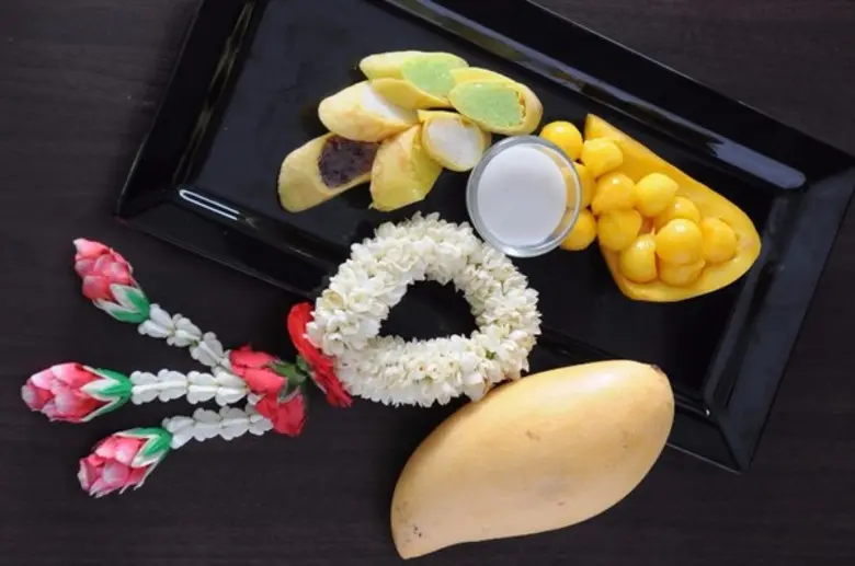 ต้อนรับร้อนนี้ กับเมนูสุดฮิตสดชื่นคลายร้อน "ข้าวแช่...
