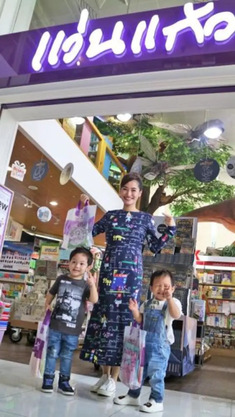 วิธีปลูกฝังนิสัยรักการอ่านให้กับลูกๆ อีกว...